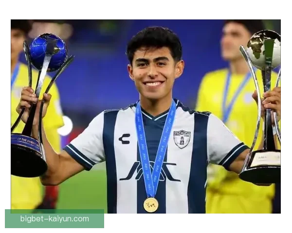 萨内盘带风格持续提升，展现出越来越强的比赛竞争力。