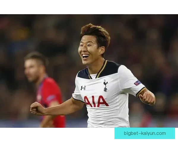 英超维塔利·米科连科状态回暖，近期表现稳健引发关注