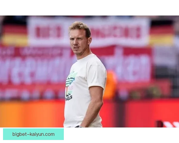 拜仁在欧冠小组赛中表现稳健，继续展现强大的竞争力与稳定状态。